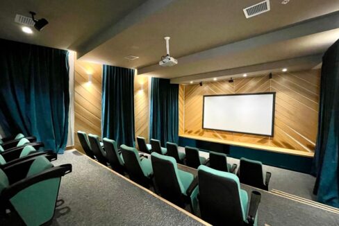 CINE