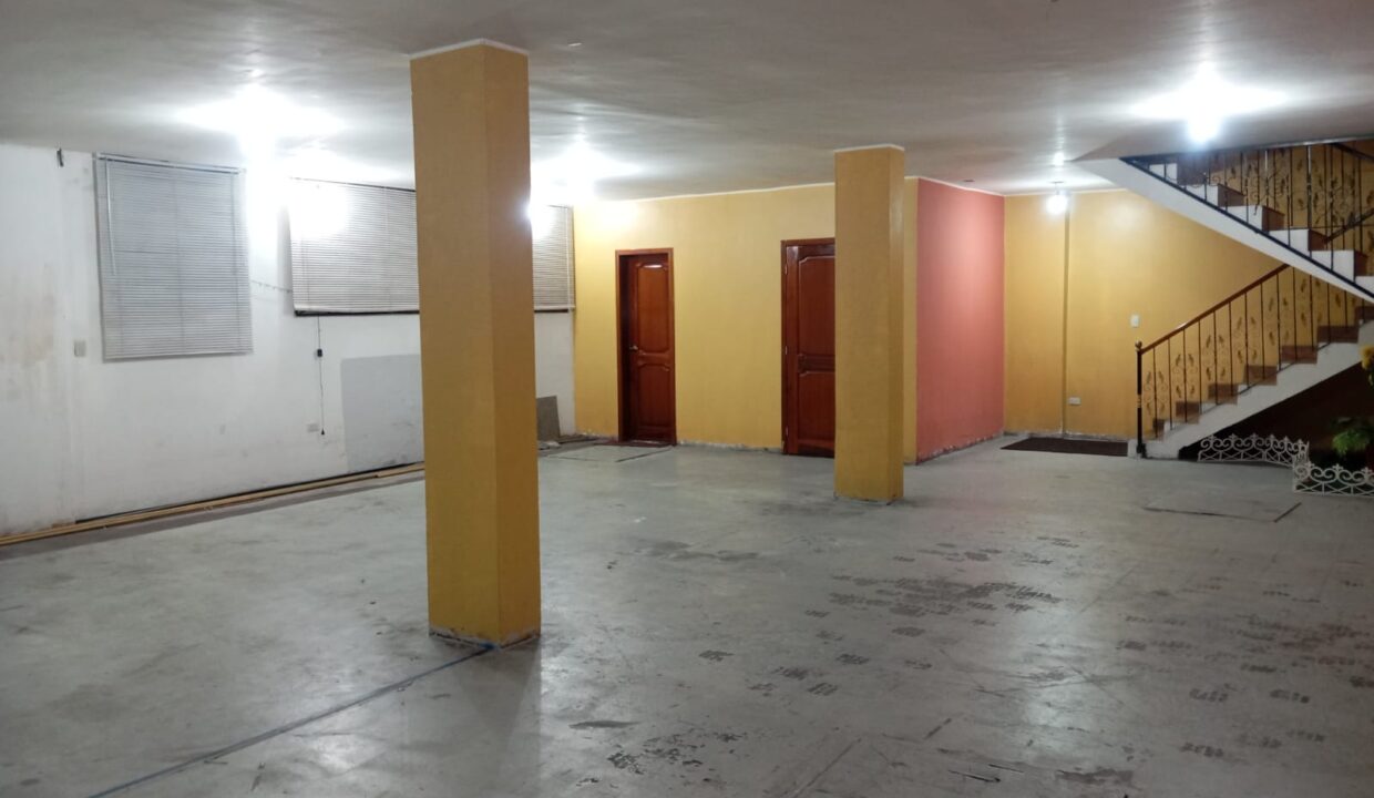 PARQUEADERO